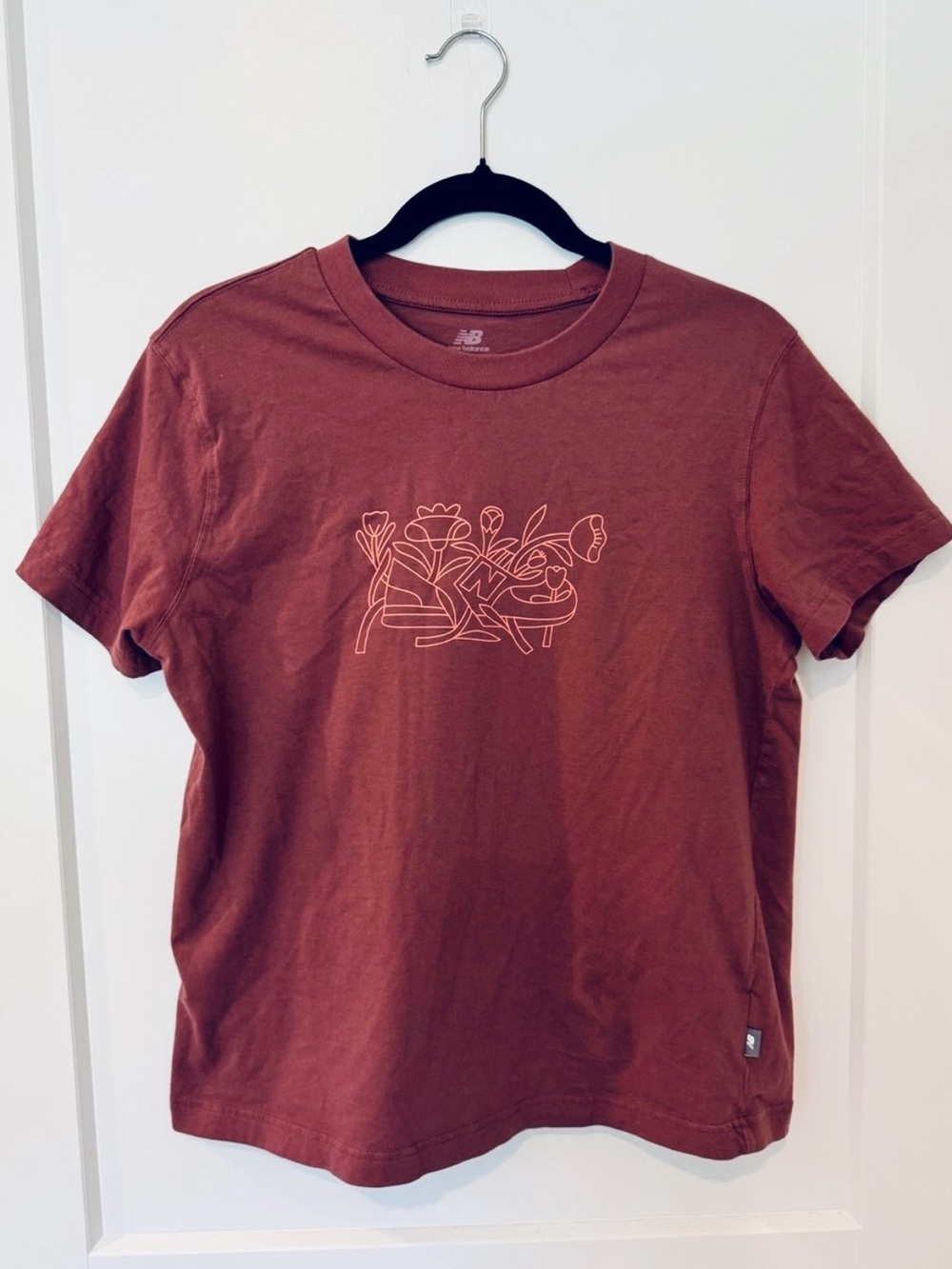 New Balance Graphic Tee Rose Mauve Crewneck T-Shirt